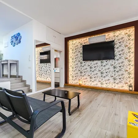 Апартаменти Sagittarius Loft